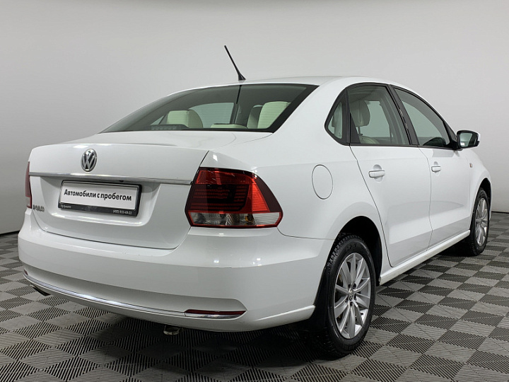 VOLKSWAGEN Polo 1.6, 2015 года, Автоматическая, Белый (темно-серый)
