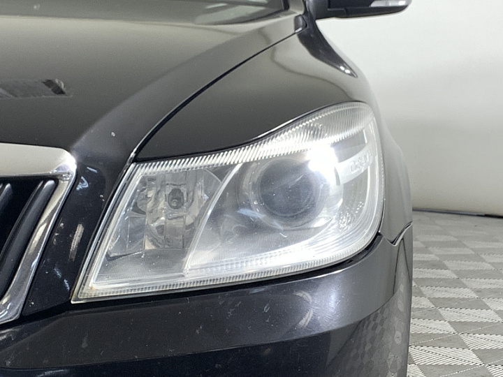 Skoda Octavia 1.4, 2012 года, Робот, Черный