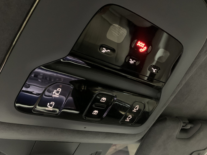 Zeekr 009 0, 2023 года, Автоматическая, ЧЕРНЫЙ