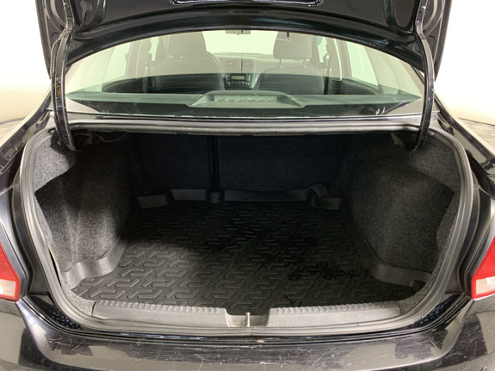 Volkswagen Polo 1.6, 2012 года, Автоматическая, ЧЕРНЫЙ