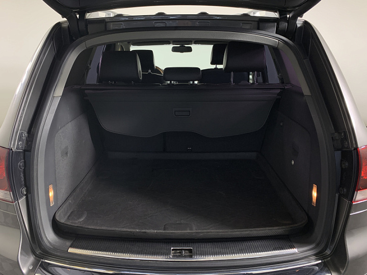 VOLKSWAGEN Touareg 3, 2010 года, Автоматическая, СЕРЫЙ