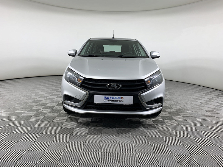 Lada Vesta 1.6, 2018 года, Механика, Серебристый