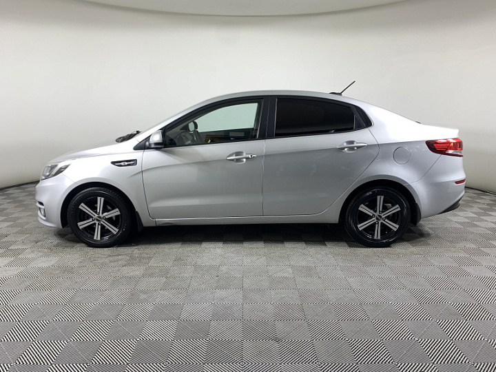 KIA Rio 1.6, 2017 года, Автоматическая, Серебристый