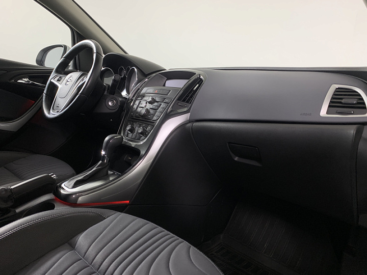 OPEL Astra 1.4, 2013 года, Автоматическая, БЕЛЫЙ