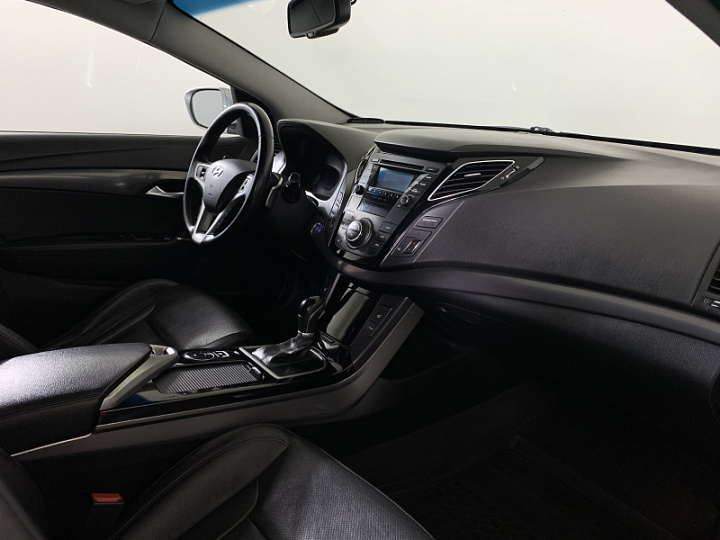 Hyundai i40 2, 2013 года, Автоматическая, Серый