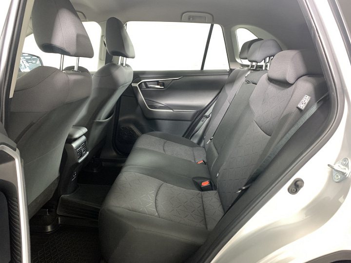 Toyota RAV4 2, 2021 года, Автоматическая, Серый