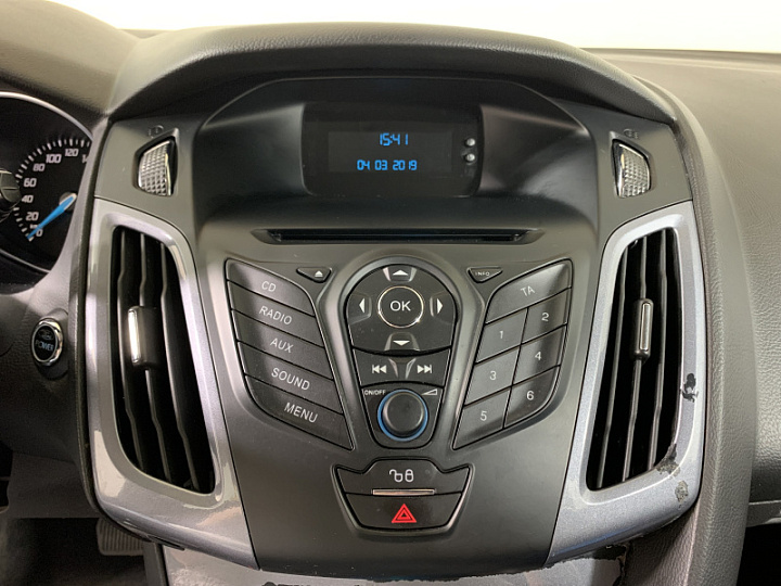 FORD Focus 2, 2013 года, Робот, Серо-коричневый