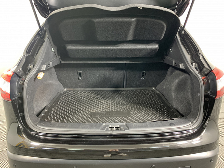 NISSAN Qashqai 1.2, 2014 года, Механика, ЧЕРНЫЙ