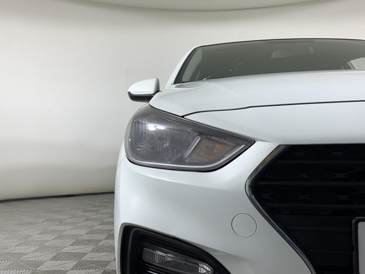 Hyundai Solaris 1.6, 2018 года, Автоматическая, белый