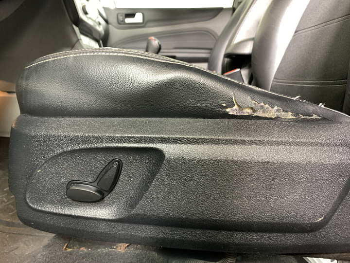 FORD Focus 1.6, 2008 года, Механика, СИНИЙ