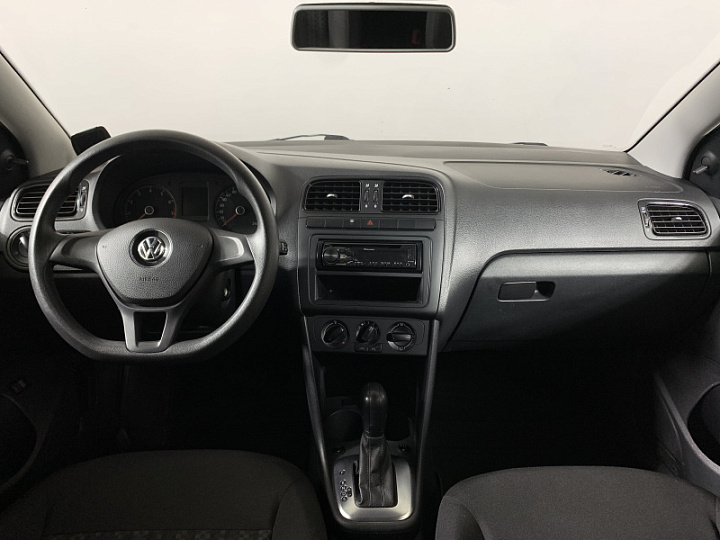 Volkswagen Polo 1.6, 2016 года, Автоматическая, Светло серый
