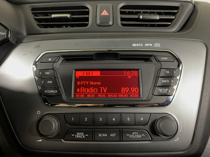 KIA Rio 1.6, 2014 года, Автоматическая, ЧЕРНЫЙ
