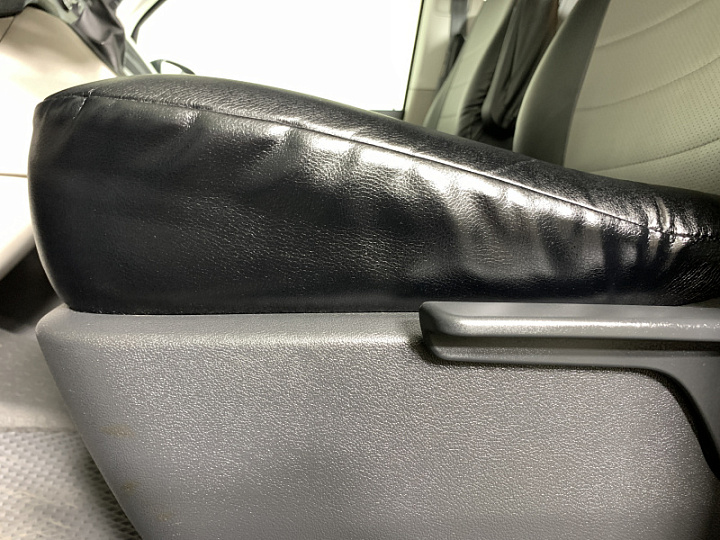 VOLKSWAGEN Caravelle 2, 2018 года, Робот, ЧЕРНЫЙ