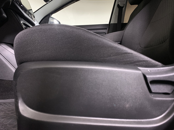 LADA (ВАЗ) Vesta 1.6, 2021 года, Вариатор, Коричневый