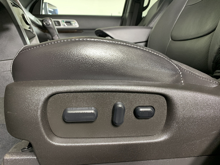 FORD Explorer 3.5, 2015 года, Автоматическая, ЧЕРНЫЙ