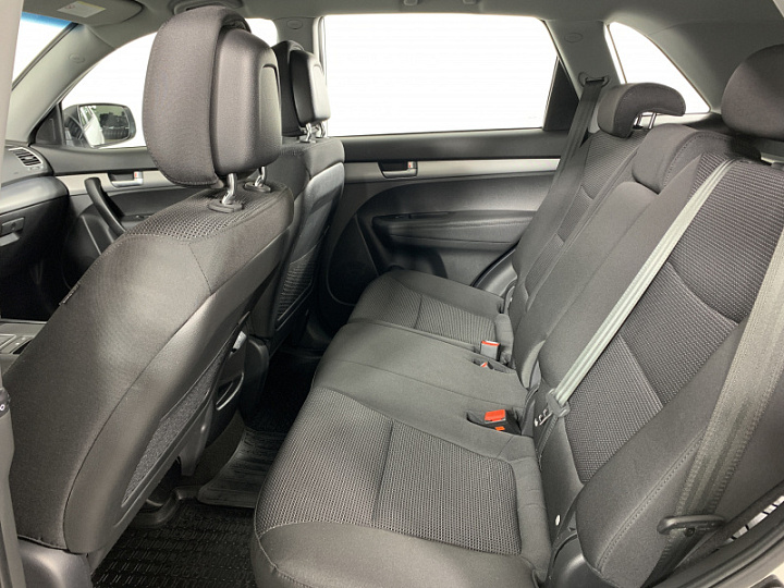 KIA Sorento 2.4, 2015 года, Автоматическая, БЕЛЫЙ