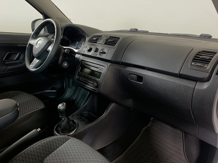 SKODA Roomster 1.4, 2014 года, Механика, БЕЛЫЙ