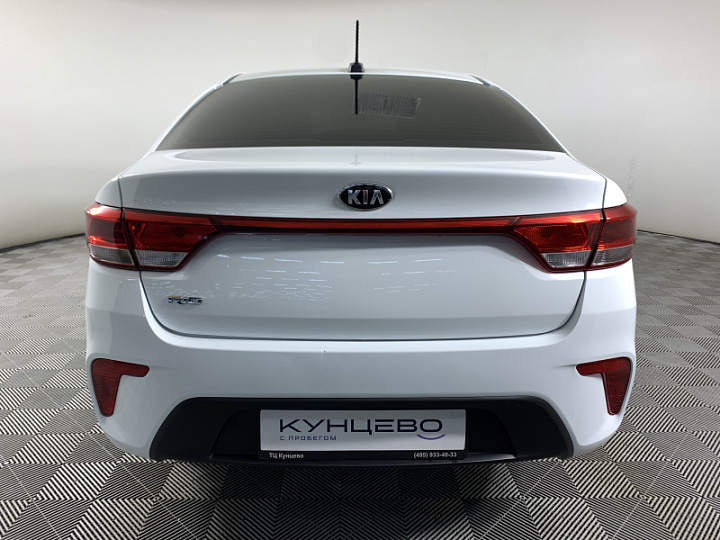 KIA Rio 1.6, 2017 года, Автоматическая, БЕЛЫЙ