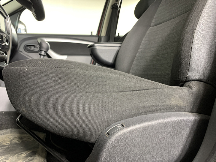 RENAULT Duster 1.6, 2012 года, Механика, КРАСНЫЙ