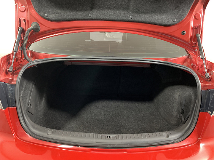 MAZDA 3 1.6, 2010 года, Автоматическая, КРАСНЫЙ