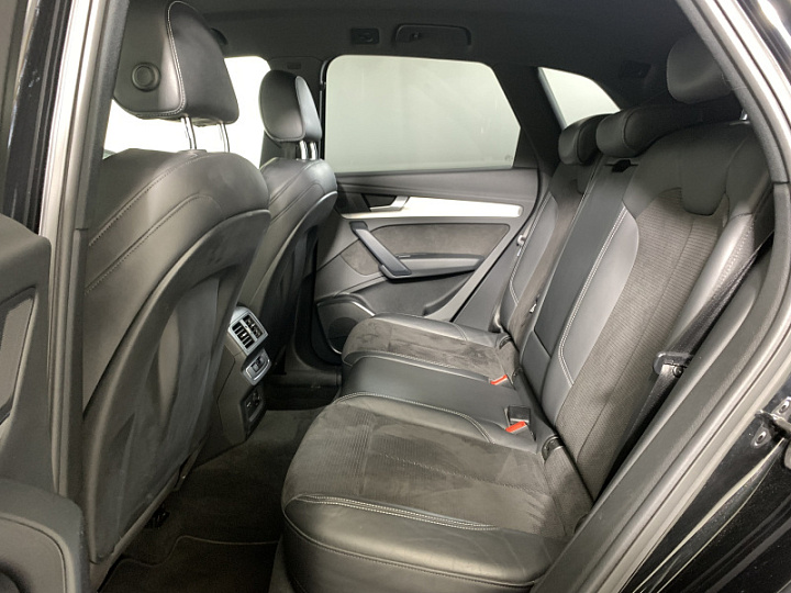 Audi Q5 2, 2019 года, Робот, Черный