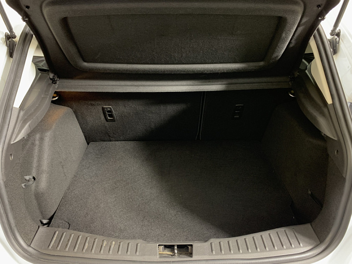 FORD Focus 1.6, 2018 года, Робот, БЕЛЫЙ