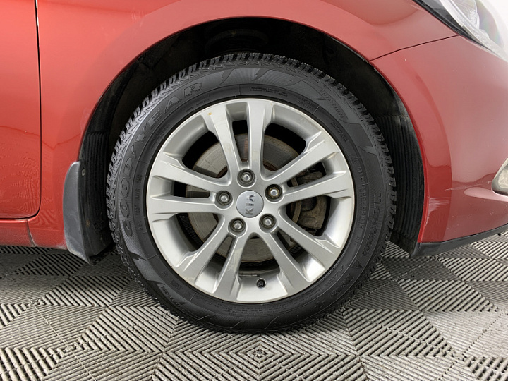KIA Ceed 1.6, 2013 года, Автоматическая, КРАСНЫЙ