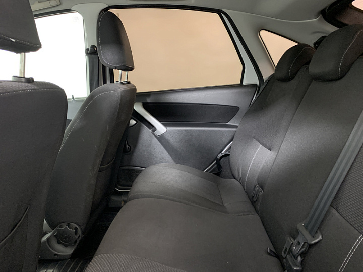Lada Granta 1.6, 2016 года, Автоматическая, БЕЛЫЙ