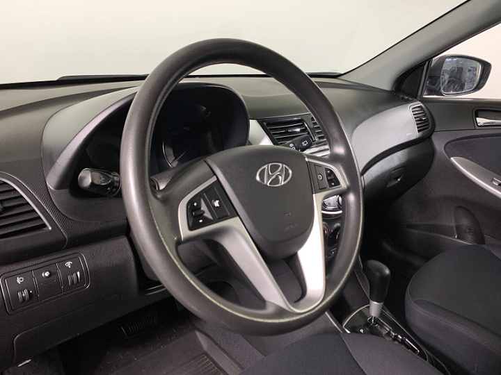 HYUNDAI Solaris 1.6, 2014 года, Автоматическая, Черно-Серый