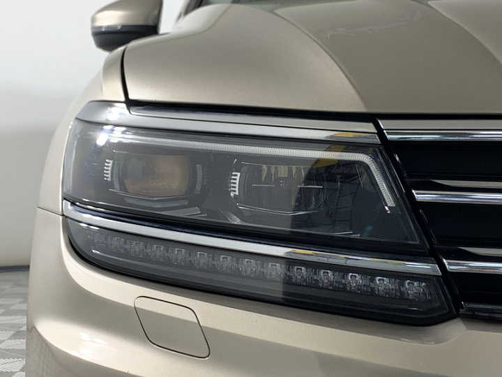 VOLKSWAGEN Tiguan 1.4, 2017 года, Робот, БЕЖЕВЫЙ