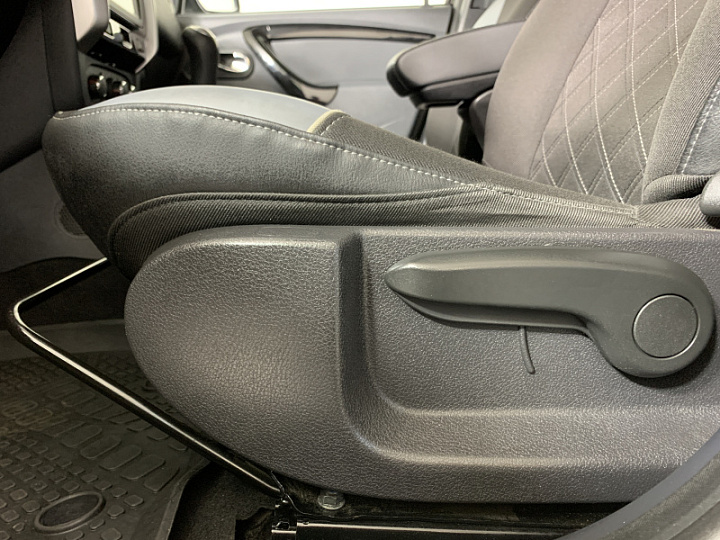 Lada Largus 1.6, 2021 года, Механика, СЕРЫЙ