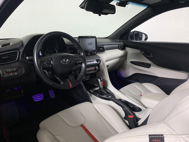 Hyundai Veloster 1.6, 2019 года, Робот, Белый