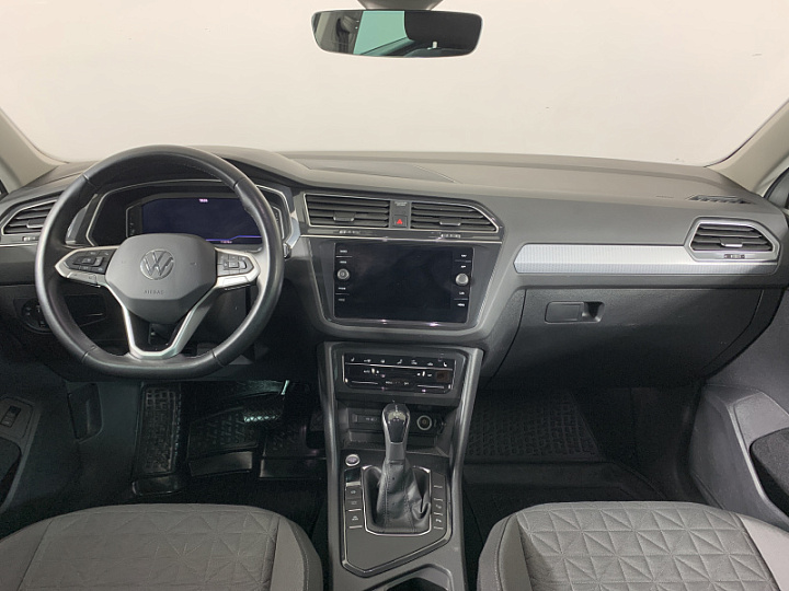 VOLKSWAGEN Tiguan 1.4, 2021 года, Робот, БЕЛЫЙ
