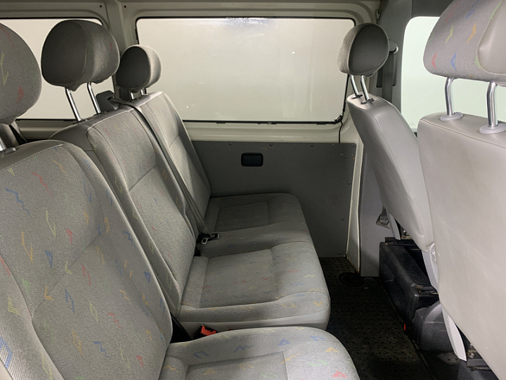 VOLKSWAGEN Transporter 1.9, 2004 года, Механика, БЕЛЫЙ