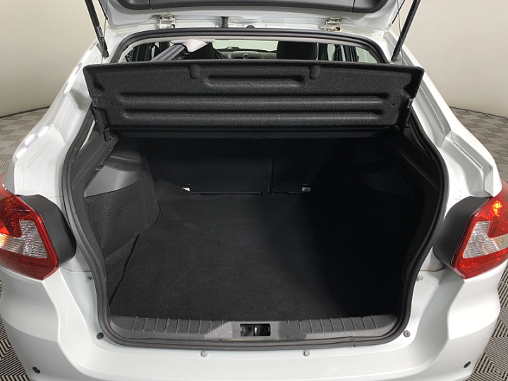 Lada Granta 1.6, 2023 года, Механика, БЕЛЫЙ