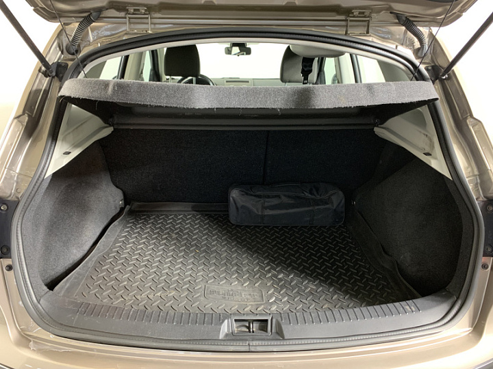 NISSAN Qashqai 1.6, 2013 года, Вариатор, СВЕТЛО-КОРИЧНЕВЫЙ