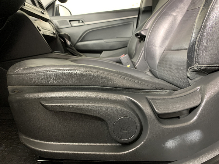 HYUNDAI Elantra 2, 2016 года, Автоматическая, ЧЕРНЫЙ