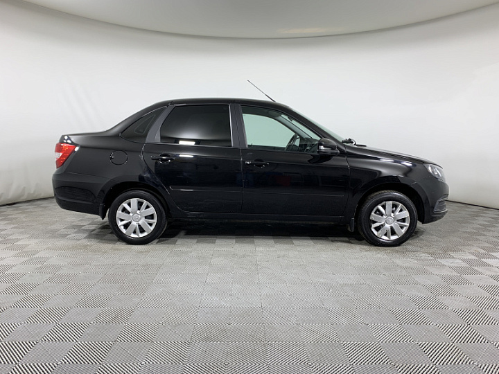 Lada Granta 1.6, 2023 года, Механика, ЧЕРНЫЙ