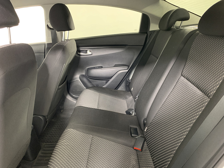 KIA Rio 1.6, 2018 года, Автоматическая, БЕЛЫЙ