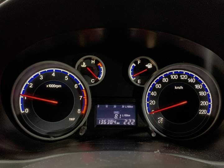 SUZUKI SX4 1.6, 2013 года, Механика, Серебристый