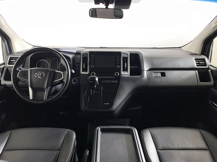 Toyota HiAce 2.8, 2020 года, Автоматическая, Черный