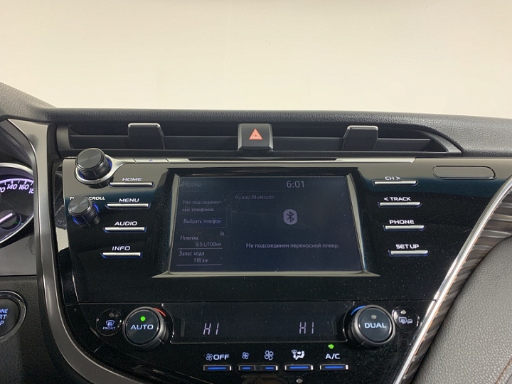 TOYOTA Camry 2.5, 2018 года, Автоматическая, БЕЛЫЙ