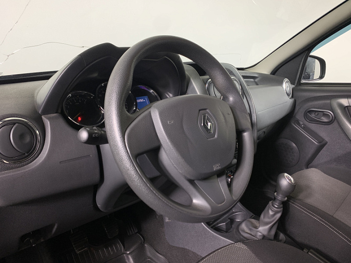 RENAULT Duster 1.6, 2015 года, Механика, ЧЕРНЫЙ
