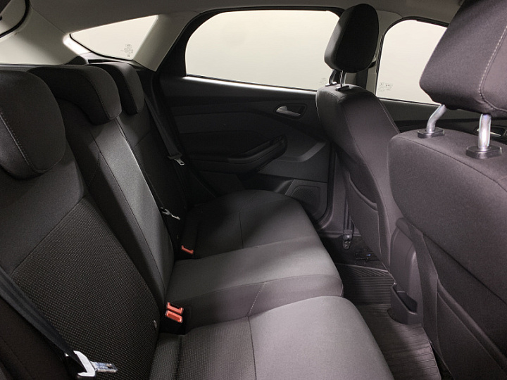 FORD Focus 1.6, 2018 года, Робот, СЕРЫЙ