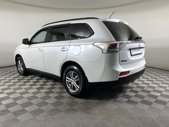 MITSUBISHI Outlander 2.4, 2013 года, Вариатор, БЕЛЫЙ