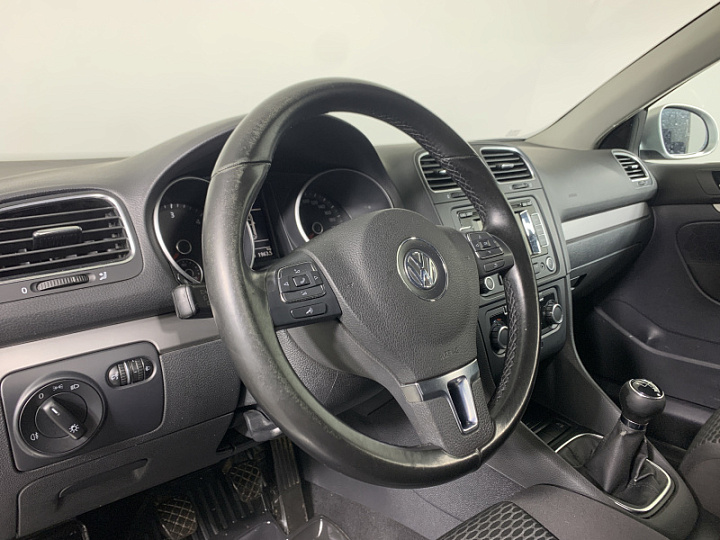 VOLKSWAGEN Golf 1.6, 2010 года, Механика, СЕРЫЙ