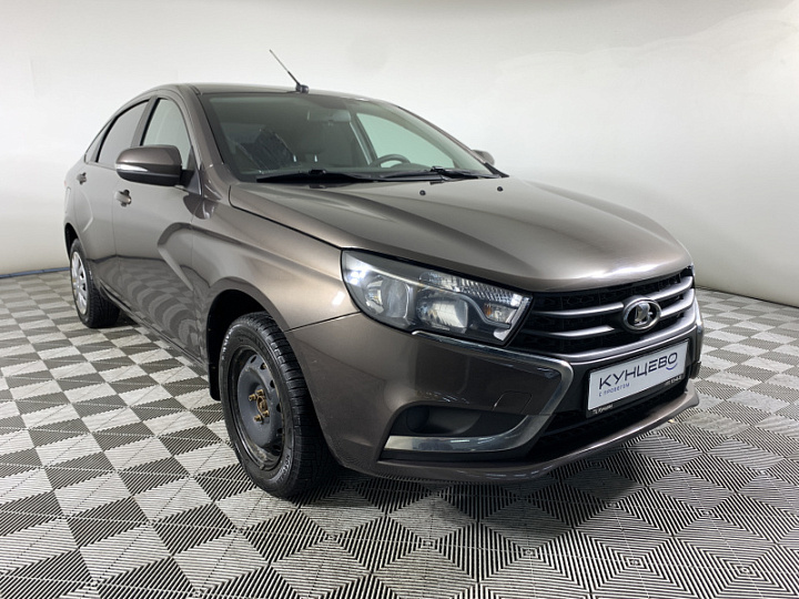 Lada Vesta 1.6, 2020 года, Механика, КОРИЧНЕВЫЙ