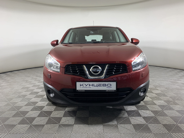 NISSAN Qashqai 2, 2011 года, Механика, КРАСНЫЙ