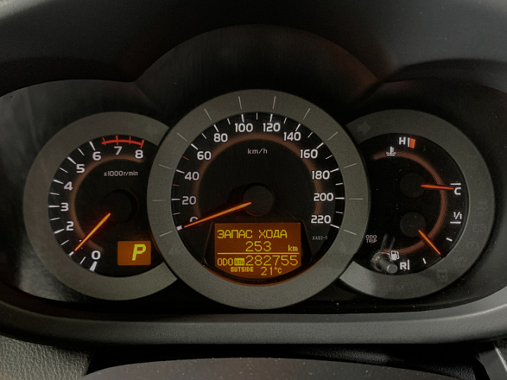 Toyota RAV4 2, 2011 года, Вариатор, Черный