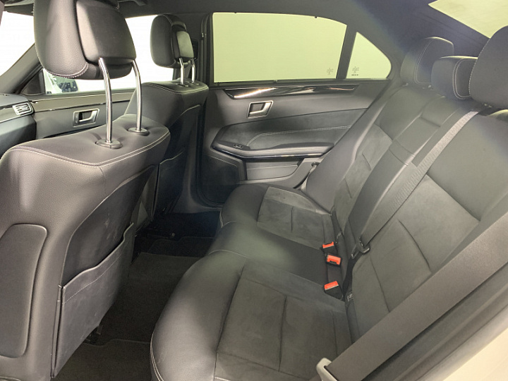 MERCEDES-BENZ E-Класс 2, 2013 года, Автоматическая, БЕЛЫЙ